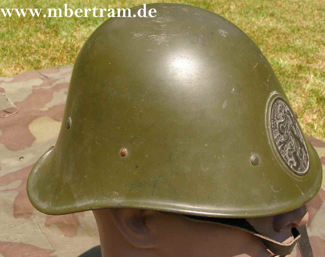 Niederlande Stahlhelm, Innenfutter, Nackenschutz, Kinnriemen