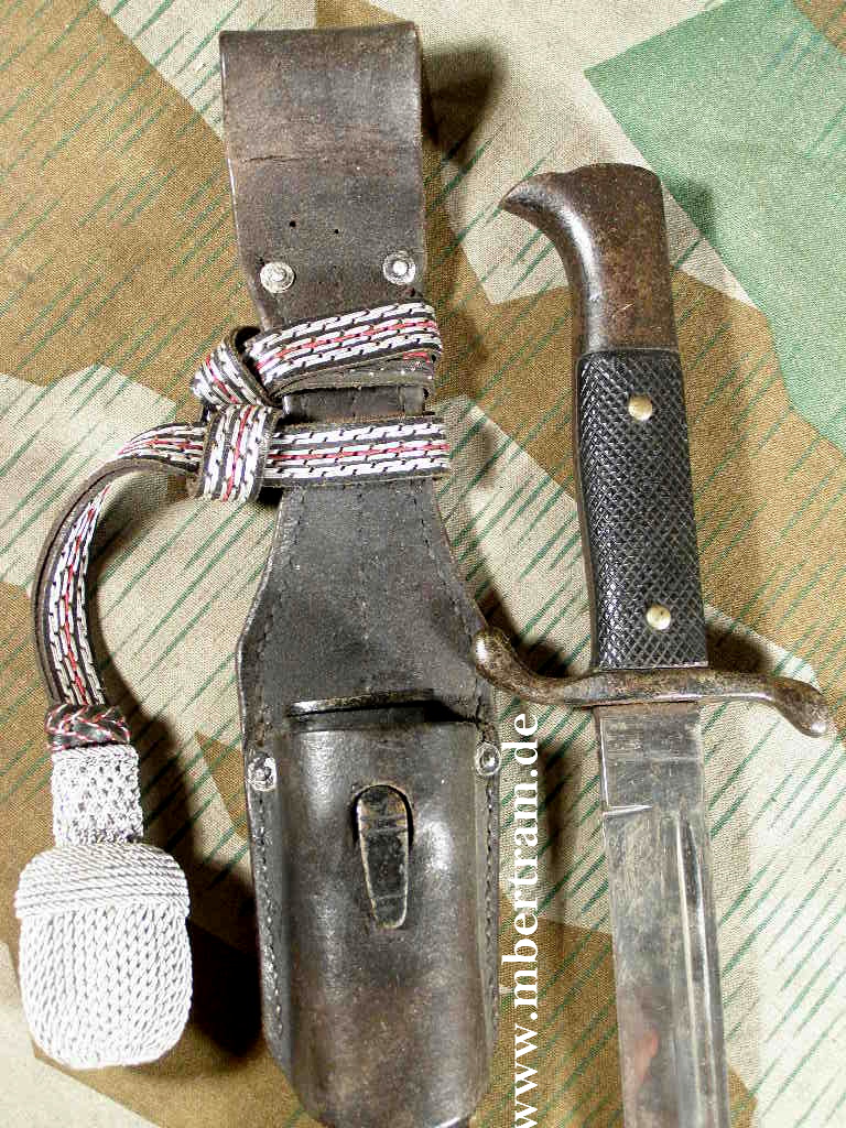 7203-1 Kurzes Feuerwehr Extraseitengewehr, Eickhorn, Koppelschuh, Portepee, Griffschale defekt