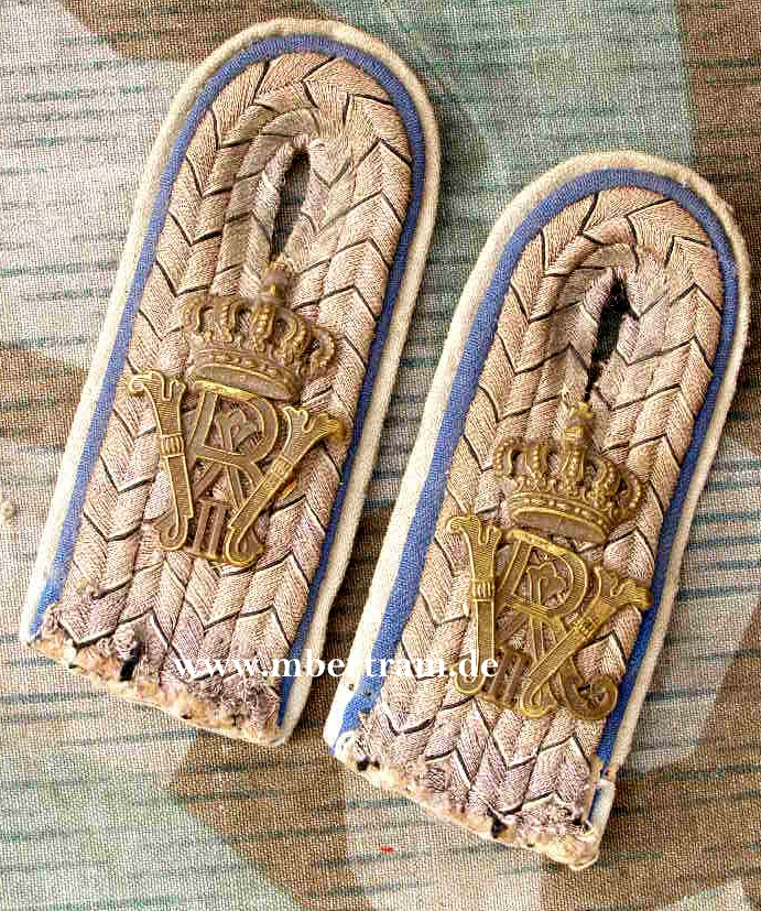 Paar Schulterstücke Leutnant, 1. Leibhusaren Rgt. Nr. 1