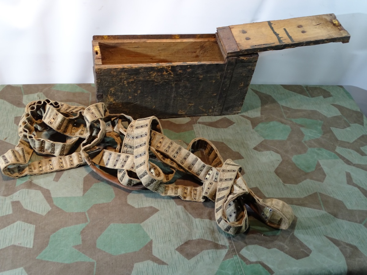 Holz Patronenkasten / Gurtkasten  MG Schwarzlose mit Gurt,  1. Weltkrieg