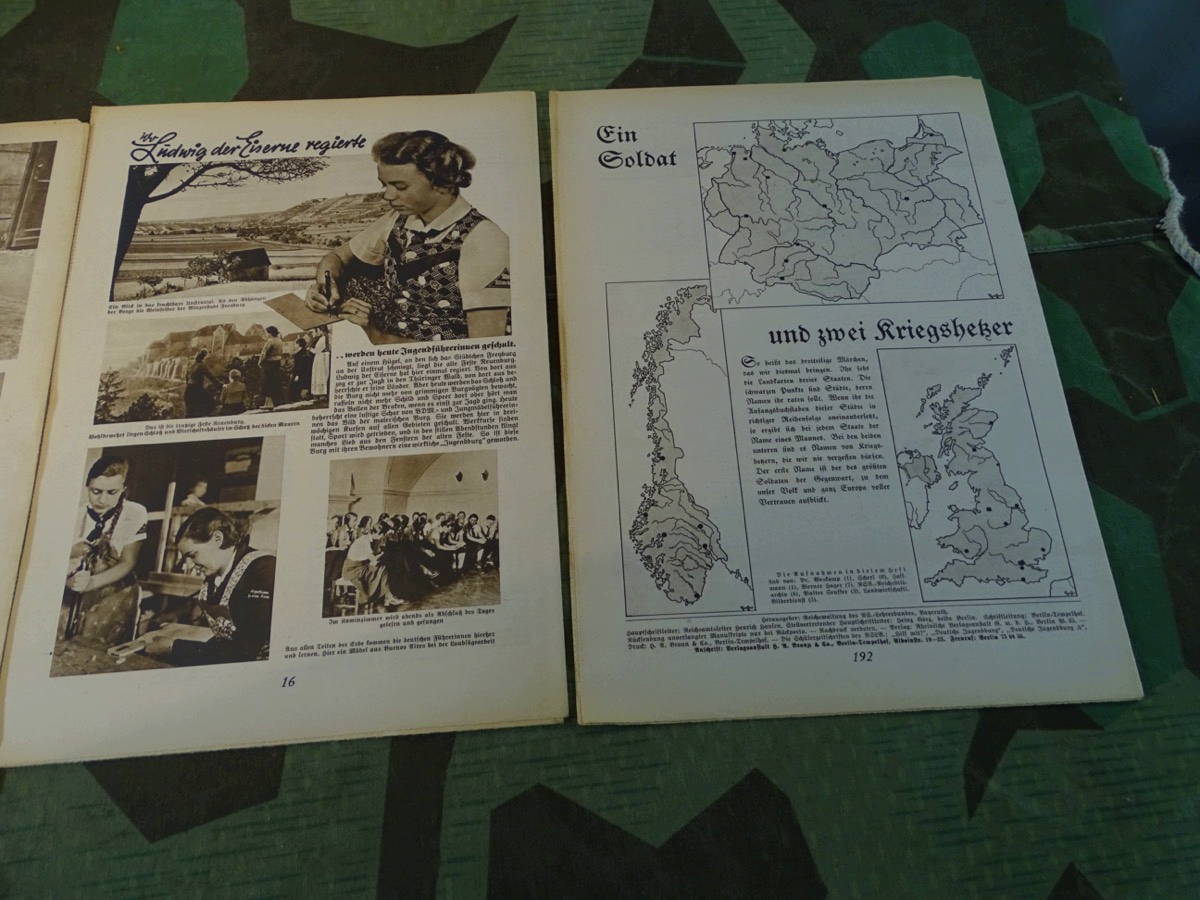 12 Hefte "Hilf Mit" Illustrierte deutsche Schülerzeitung. Ganzer Jahrgang 1940 12 Hefte "Hilf Mit" Illustrierte deutsche Schülerzeitung. Ganzer Jahrgang 1940