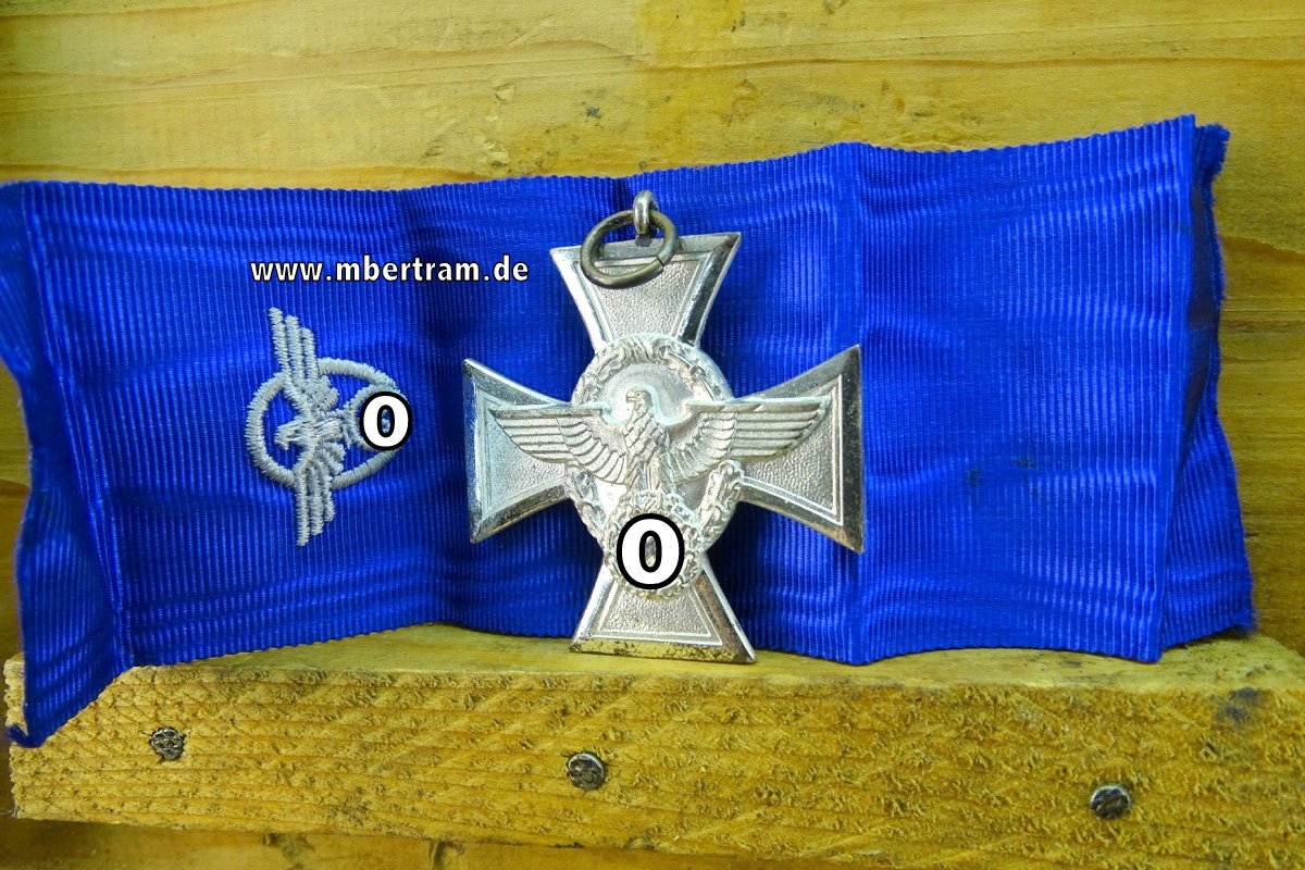 Polizei-Dienstauszeichnung 2. Stufe für 18 Jahre, silber