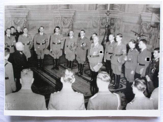 Grosses Pressefoto 17x24cm "Der Duce zu Besuch in Berlin"