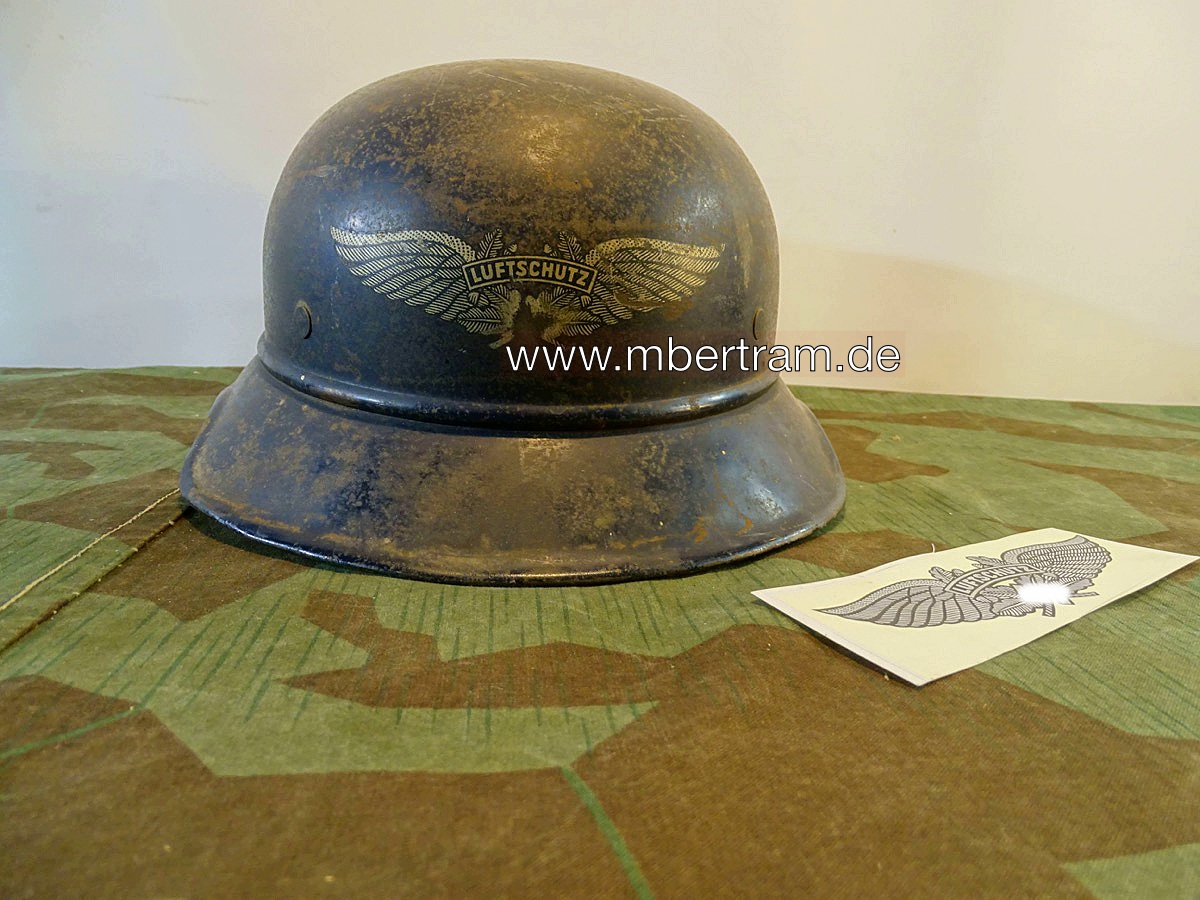 Luftschutz Stahlhelm, Gladiator Form, 96 % Wappen erhalten, HK entfernt, sonst schön.