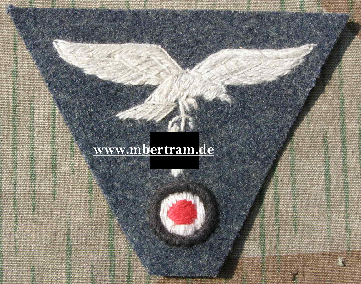 Replik: Mützenadler u. Kokarde Luftwaffe, matt gestickt