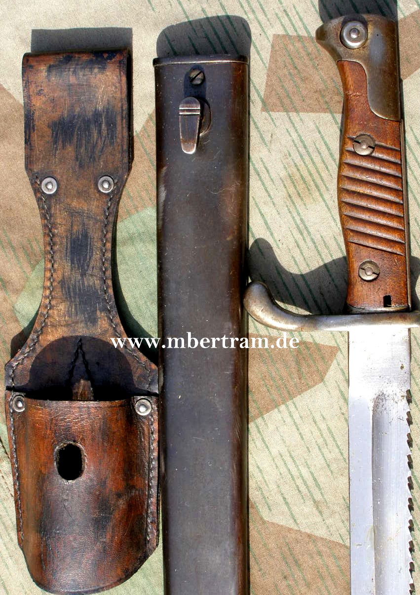 Seitengewehr 98/05, nrgl., Sägerücken, Koppelschuh.