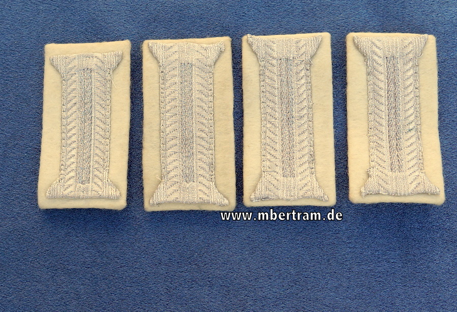 Ein Satz Ärmelpatten der Wehrmacht Heer für Mannschaften der Infanterie