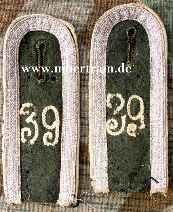 Paar Schulterklappen Unteroffizier Infanterie Rgt. 39