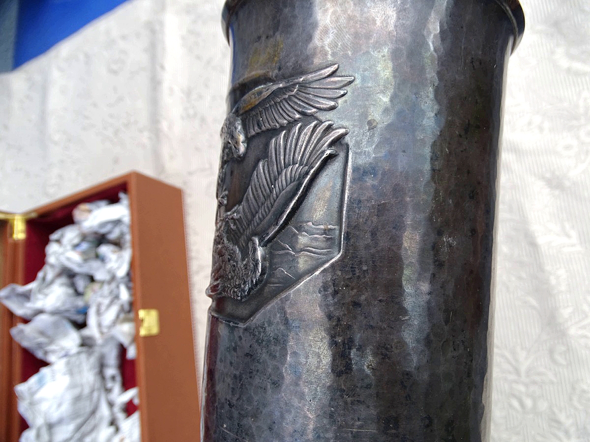 Luftwaffe Ehrenpokal für besondere Leistungen im Luftkrieg für Unteroffizier Ludwig Schubert, Bordschütze, 1942 Luftwaffe Ehrenpokal für besondere Leistungen im Luftkrieg für Unteroffizier Ludwig Schubert, Bordschütze, 1942