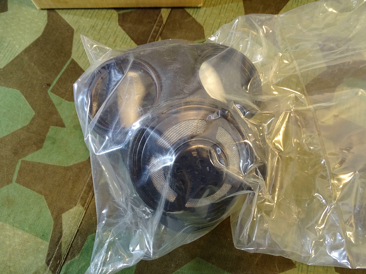 Dänische Zivilschutz Gasmaske M 1969 neuwertig, Originalverpackt 