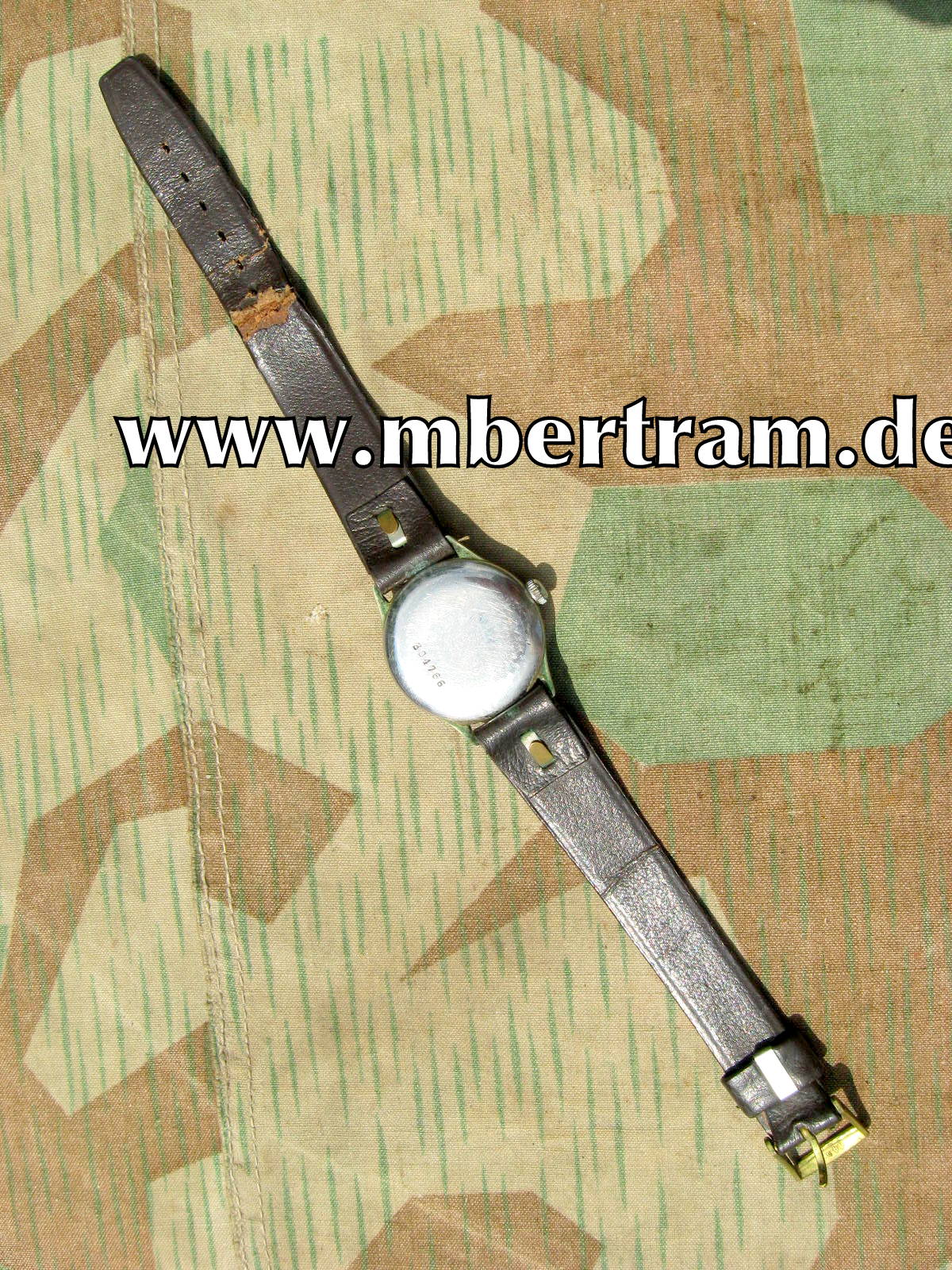 Kriegsmarine Dienstuhr " KM Alpina " Serien Nr. 304766