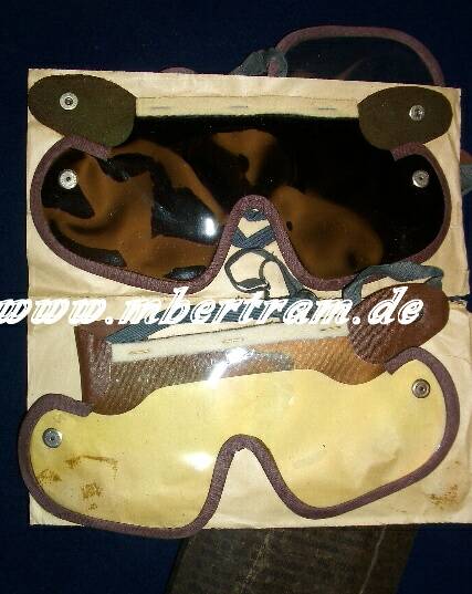 5 US Gaschutzbrillen, orig. Verpackung. " Eyeshields-anti gas Juni 1944".