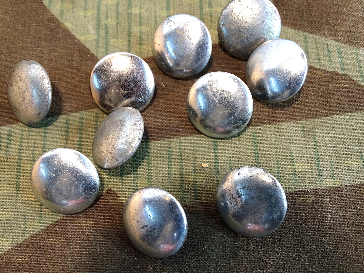 10 silberne 19,5 mm Uniformknöpfe für NS Parteigruppierungen, glatte Oberfläche, verschiedene Hersteller