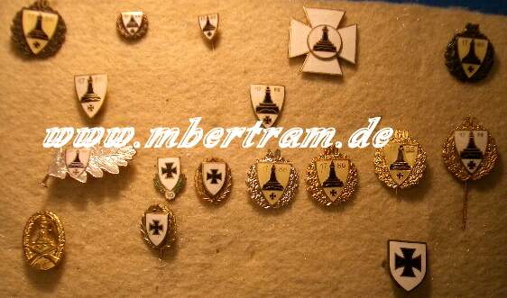 Konvolut von 17 Kyfhäuser/ Reichskriegerbund Abzeichen