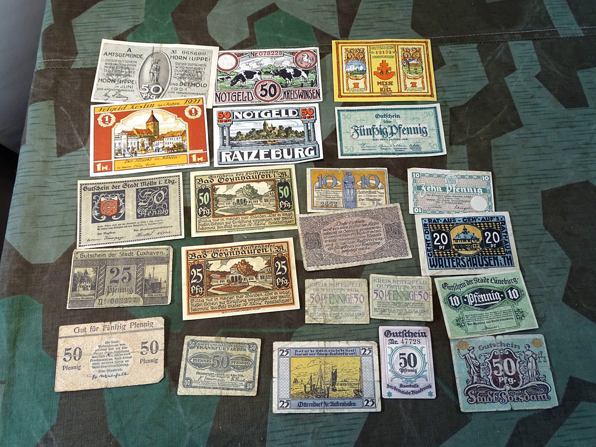 Notgeld : 22 Geldscheine Potsdam, Ratzeburg, Halberstadt, Bad Oeynhausen, Frankfurt Od., Otterndorf, Kiel, Braunschweig, Cuxhaven, BitterfeldHorn/Li. , Köslin… Notgeld : 22 Geldscheine Potsdam, Ratzeburg, Halberstadt, Bad Oeynhausen, Frankfurt Od., Otterndorf, Kiel, Braunschweig, Cuxhaven, BitterfeldHorn/Li. , Köslin…