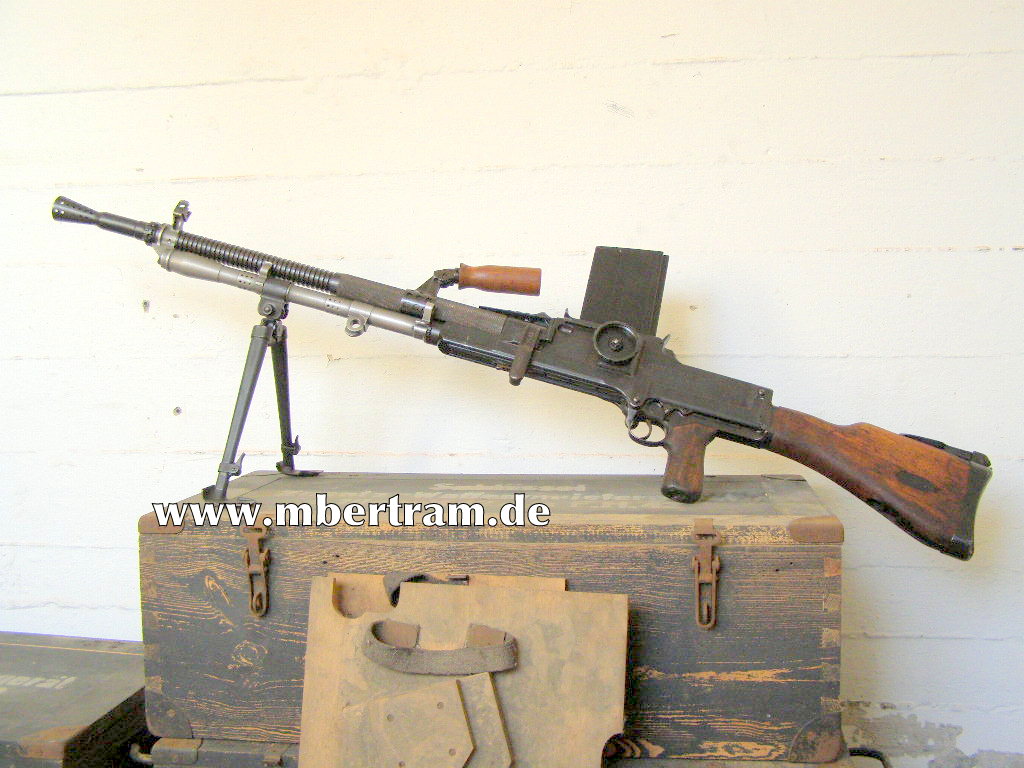 Deko MG 30 (t), Z. 1-2., königliches Staatswappen, , Dekozertifikat Nr.3418