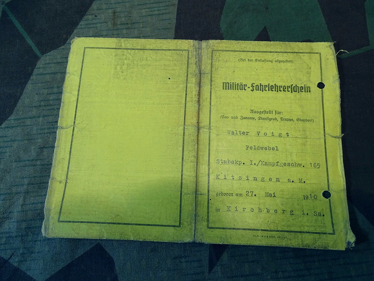 Militär Fahrlehrerschein Feldwebel Walter V.,  Luftwaffen ( Stuka) Kampfgeschwader 165, Kitzingen a.M. 