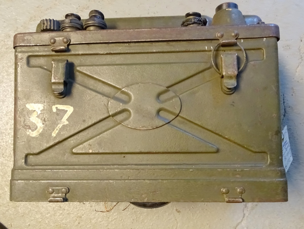 18564-16 Französisches Tornisterfunkgerät Mod. BC 1000, wie US 2. WK Funkgerät