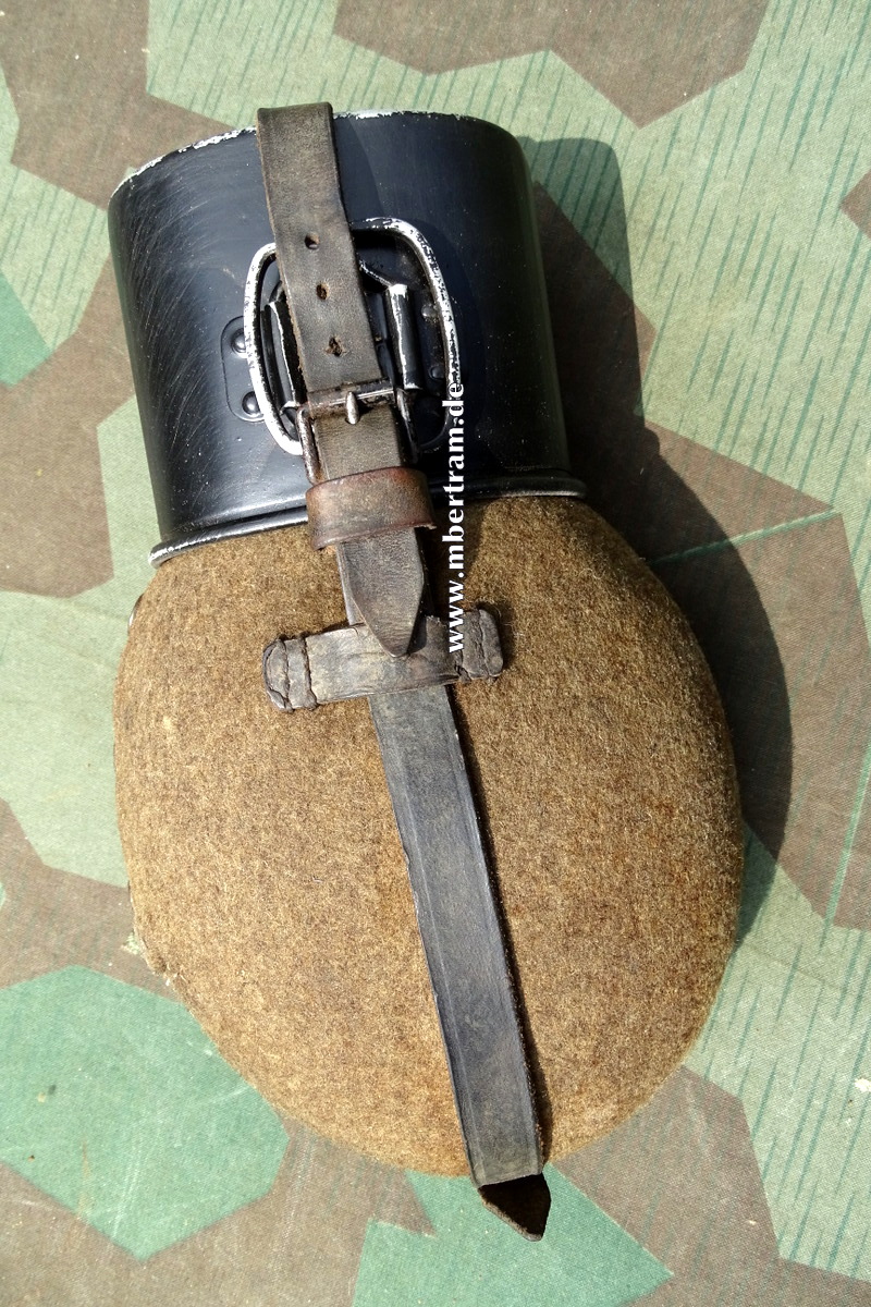 Frühe Feldflasche Waffen SS /Wehrmacht: HRE 41, HHR 40