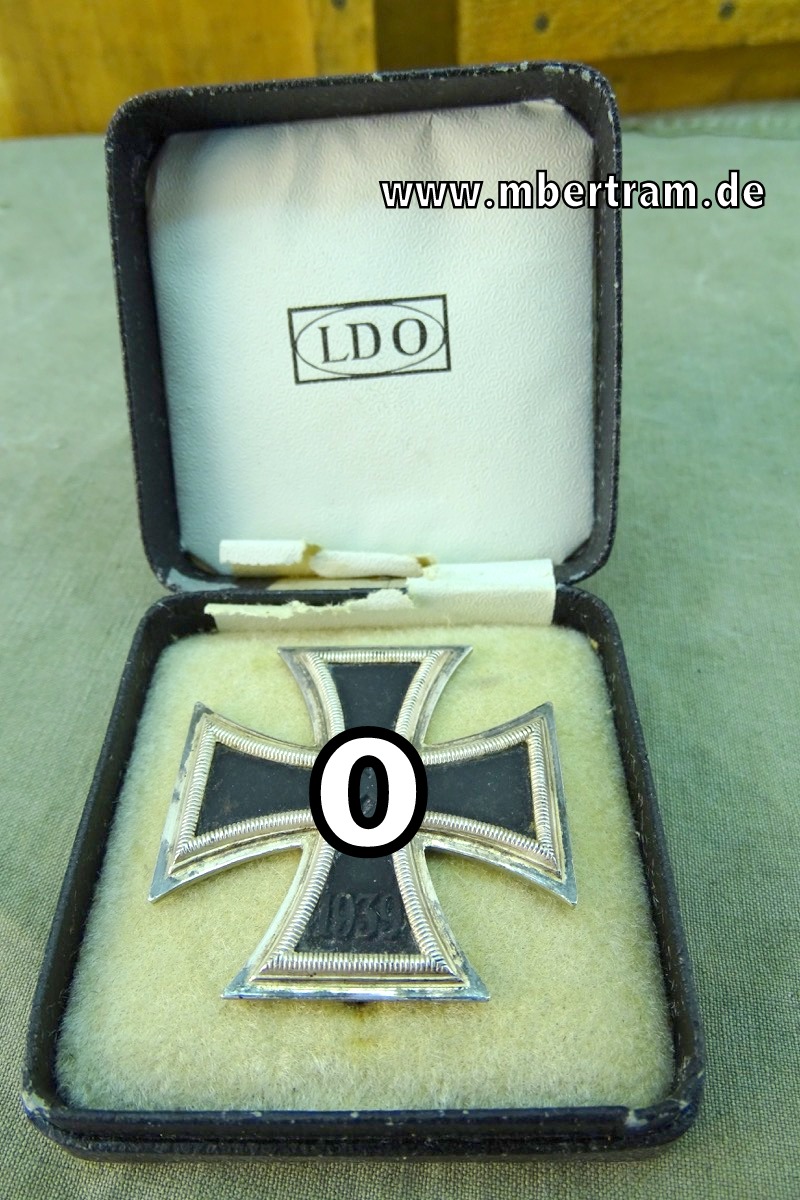 Eisernes Kreuz 1939 1. Klasse ohne Hst. Marke, in LDO Etui