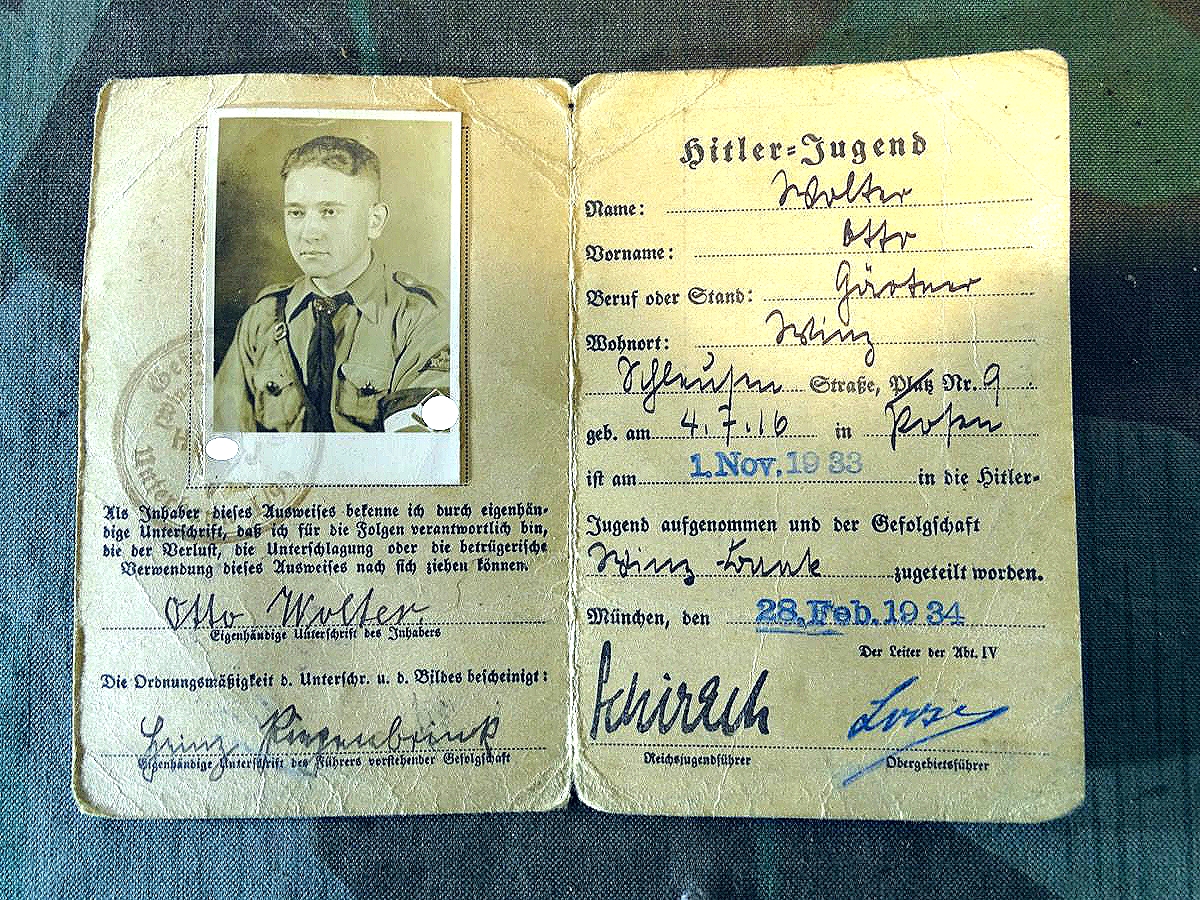Früher Hitler Jugend Ausweis Oberbann 1/9, ( Industriegebiet ) Otto W., eingetreten 1.Nov.1933
