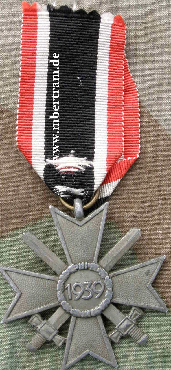 KvK 2. Kl.1939 m. Schw., Feinzink, m. Band. Ohne Hst.