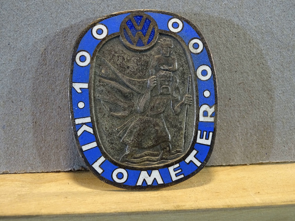 VW Ehren Plakette für 100.000 km, ausgegeben bis 1953, ideal zur Ergänzung für Oldtimer. 