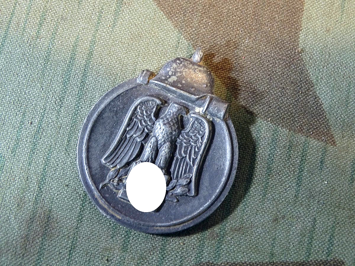 Medaille Winterschlacht im Osten 1941/42 , Öse angebrochen