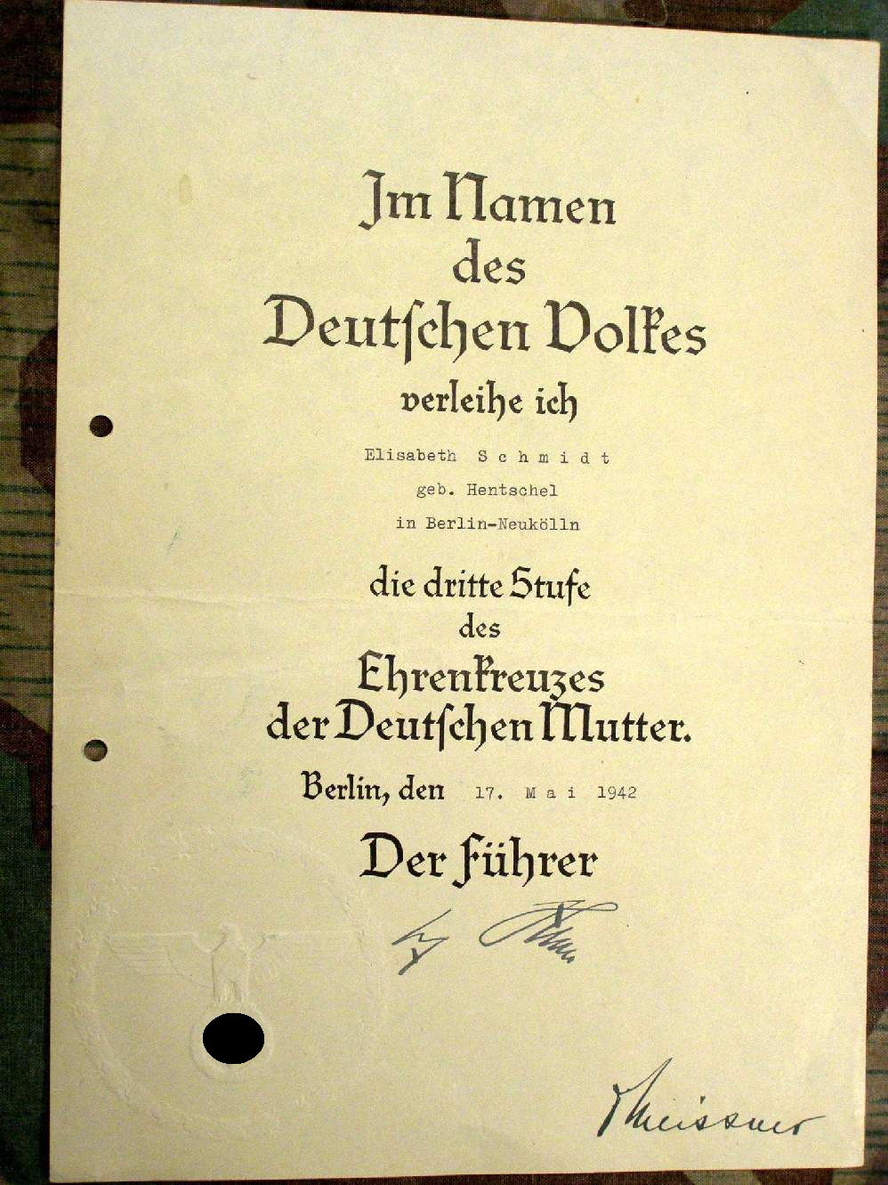 Schmuck Urkunde Mutterkreuz Bronze, 17.05.1942