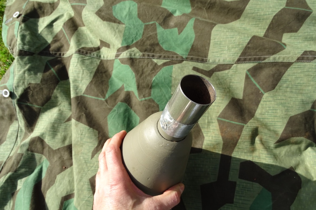 Kopf für Panzerfaust 60. maßstabgerechter Nachbau aus Holz