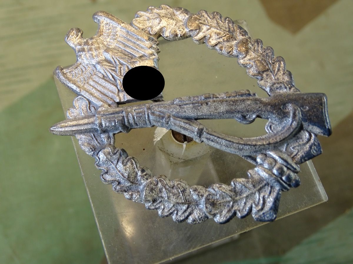 Infanterie Sturmabzeichen, Feinzink,  mit viel Versilberung, ohne Hst. Marke. 
