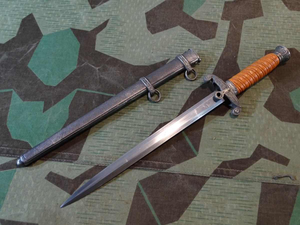 Wehrmachts Heeres Offiziersdolch Paul Seilheimer Solingen, zusammengestelltes Stück Wehrmachts Heeres Offiziersdolch Paul Seilheimer Solingen, zusammengestelltes Stück