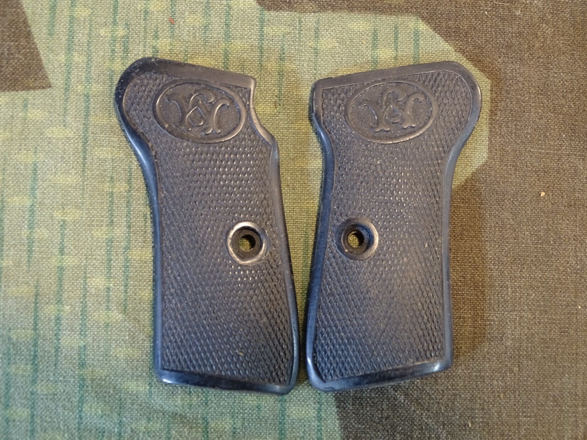 Pärchen Griffschalen Walther M 7 