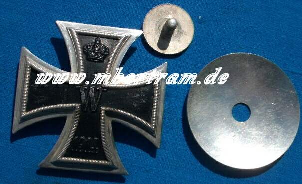 Eisernes Kreuz 1914 1. Klasse Gewölbt, Schraubscheibe