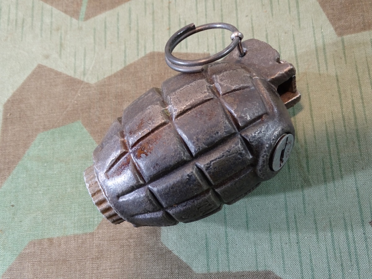 Englische Deko  Eier Handgranate 2. Weltkrieg Mils Bomb No 36 Englische Deko  Eier Handgranate 2. Weltkrieg Mils Bomb No 36