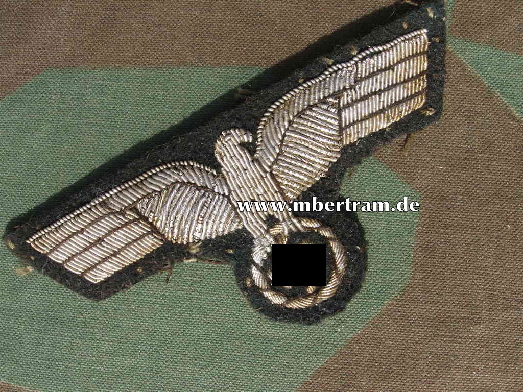 Brustadler für Offiziere der Panzertruppe , handgestickt