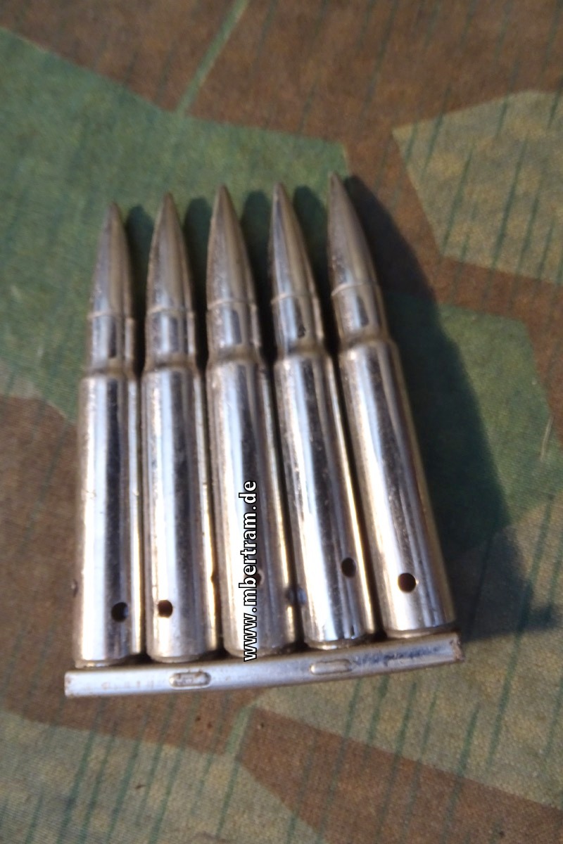 5 Deko Patronen auf Ladestreifen " FN M 5. 63, verchromt