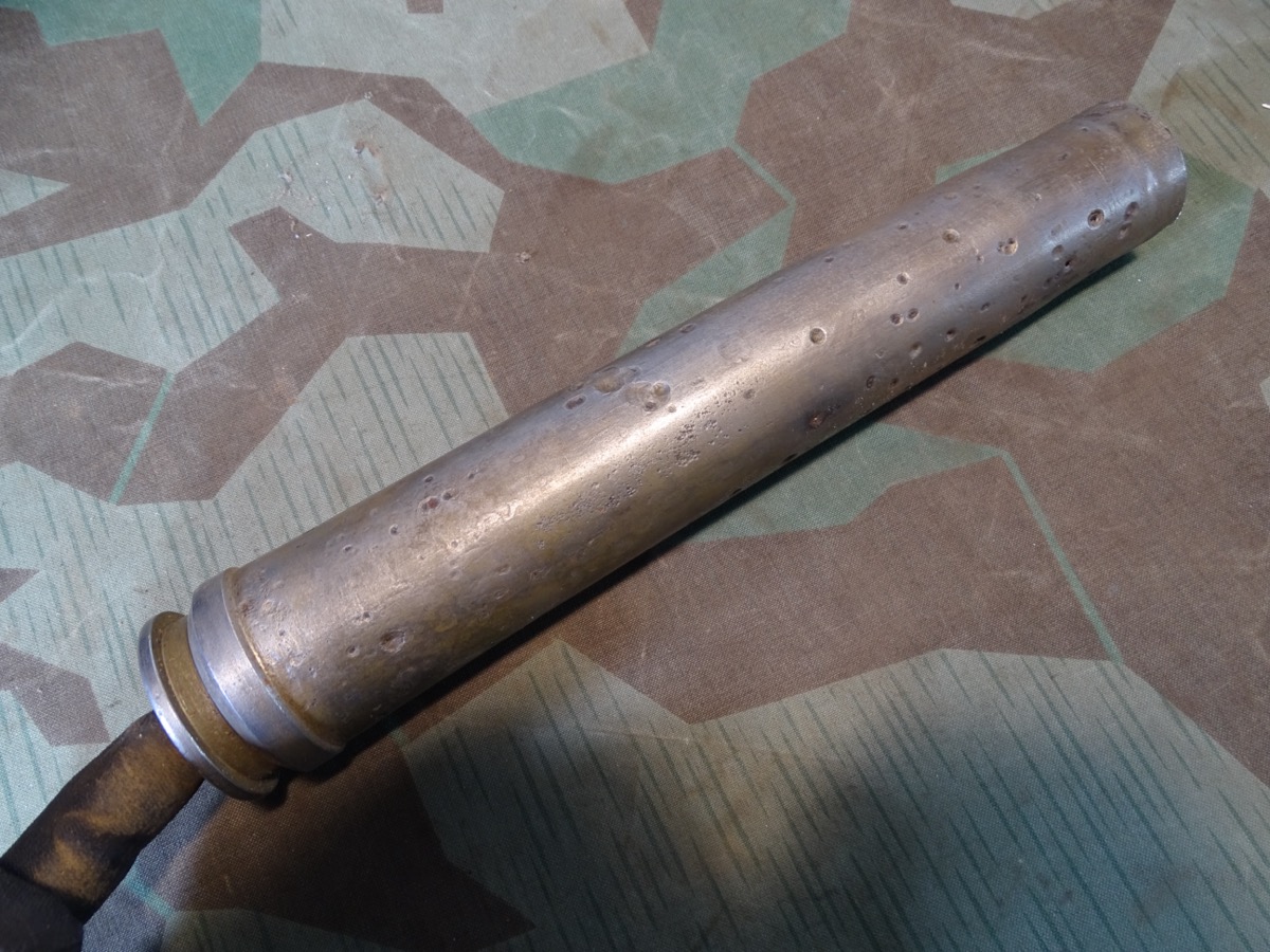 3,7 cm Flak Deko Spreng Patrone, Eisenhülse, Geschoss mit Resten v. Originalfarbe, Leuchtspurhülse