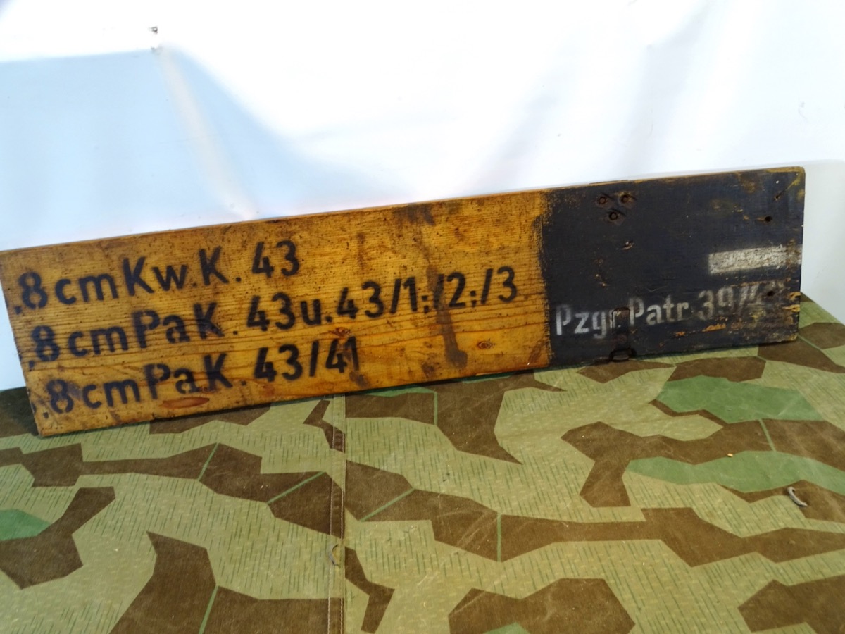 Kistenbrett und schönes Kistenetikett für 8,8 cm KWK 43 Munition, so z.B. für Tigerpanzer  