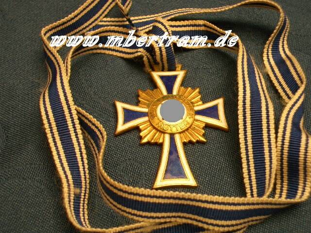 EHRENKREUZ DER DEUTSCHEN MUTTER GOLD MIT BAND