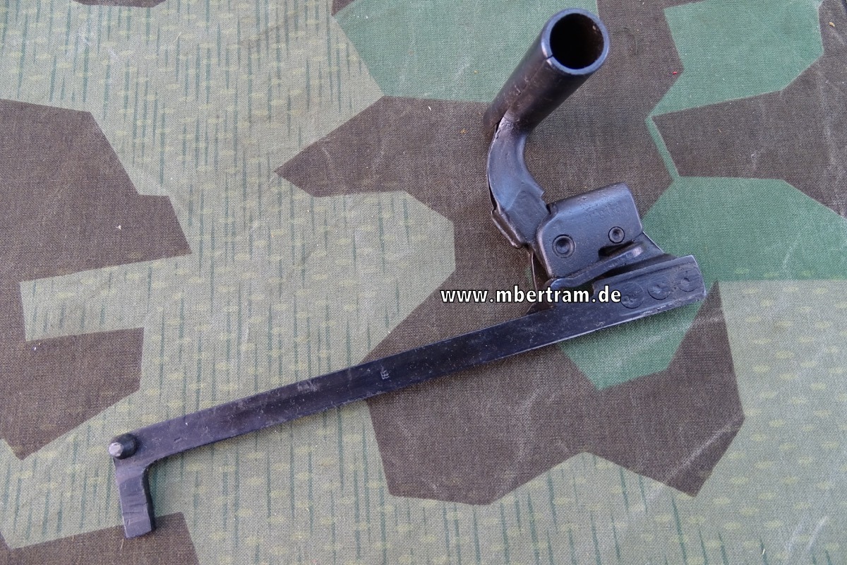 WEHRMACHT MG 42 Spannschieber  mit WaA Adler Abnahme u. Hst. Code " bpr"