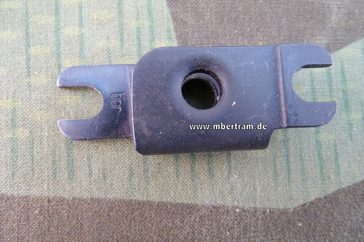 Wehrmacht.  Original MG 42 Verbindungshebel aus Deckel, Hrstellercode "bpr"