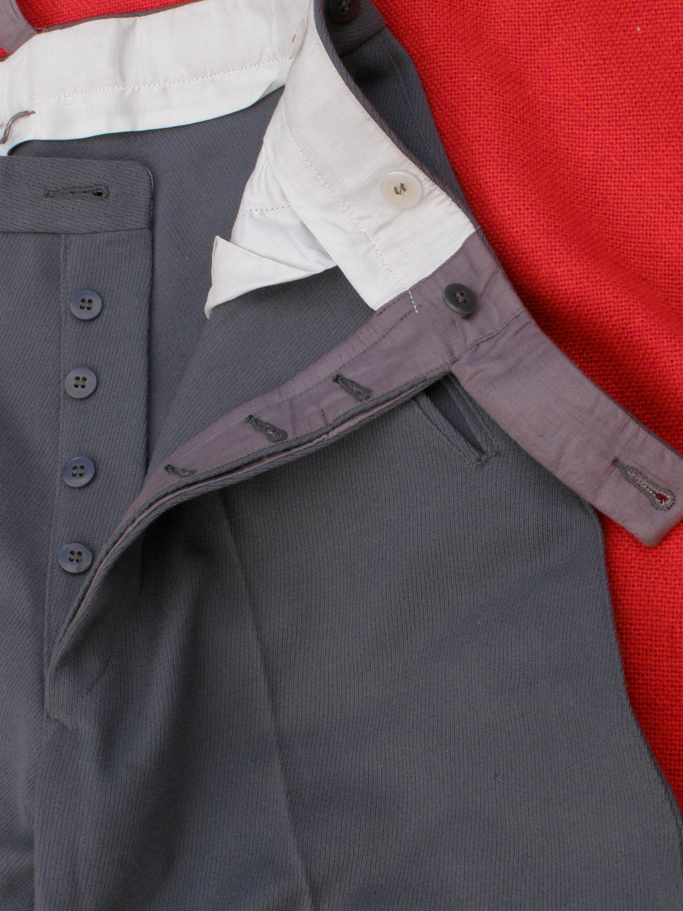 Replik: Steingraue Offiziers Breeches mit Lederbesatz
