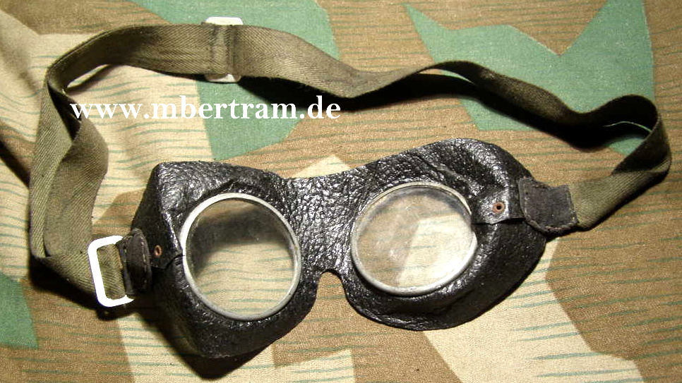 Wehrmacht Staubbrille, / Kradfahrerbrille. Ersatzstoff
