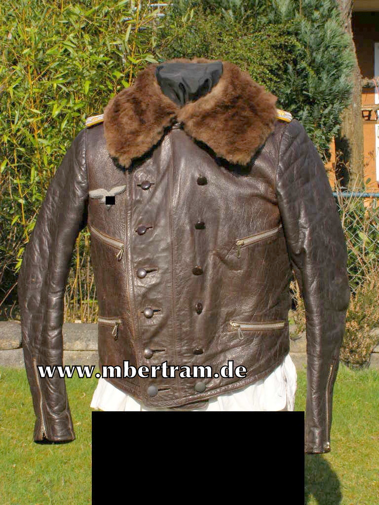 Jagdflieger Offiziers Lederjacke, Schnitt der Hartmann Jacke.