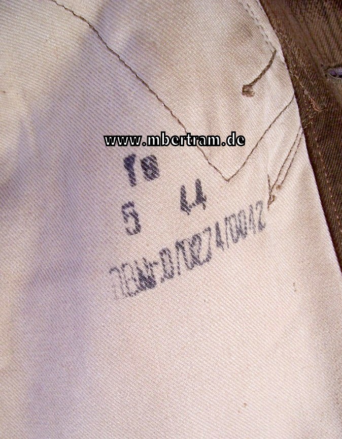 Luftwaffe Kombination ( Knochensack) für Fallschirmjäger in Sumpftarnmuster
