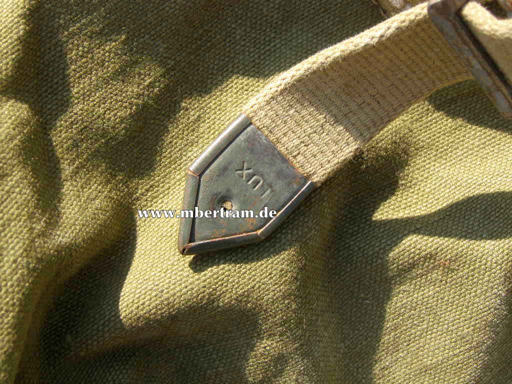 13582-8 Afrikakorps Rucksack, Webberiemung für Y-Riemen, 1941
