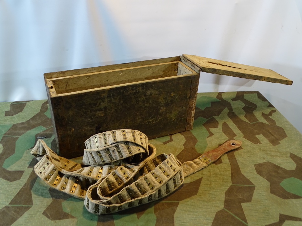 Holz Patronenkasten / Gurtkasten  MG Schwarzlose mit Gurt,  1. Weltkrieg