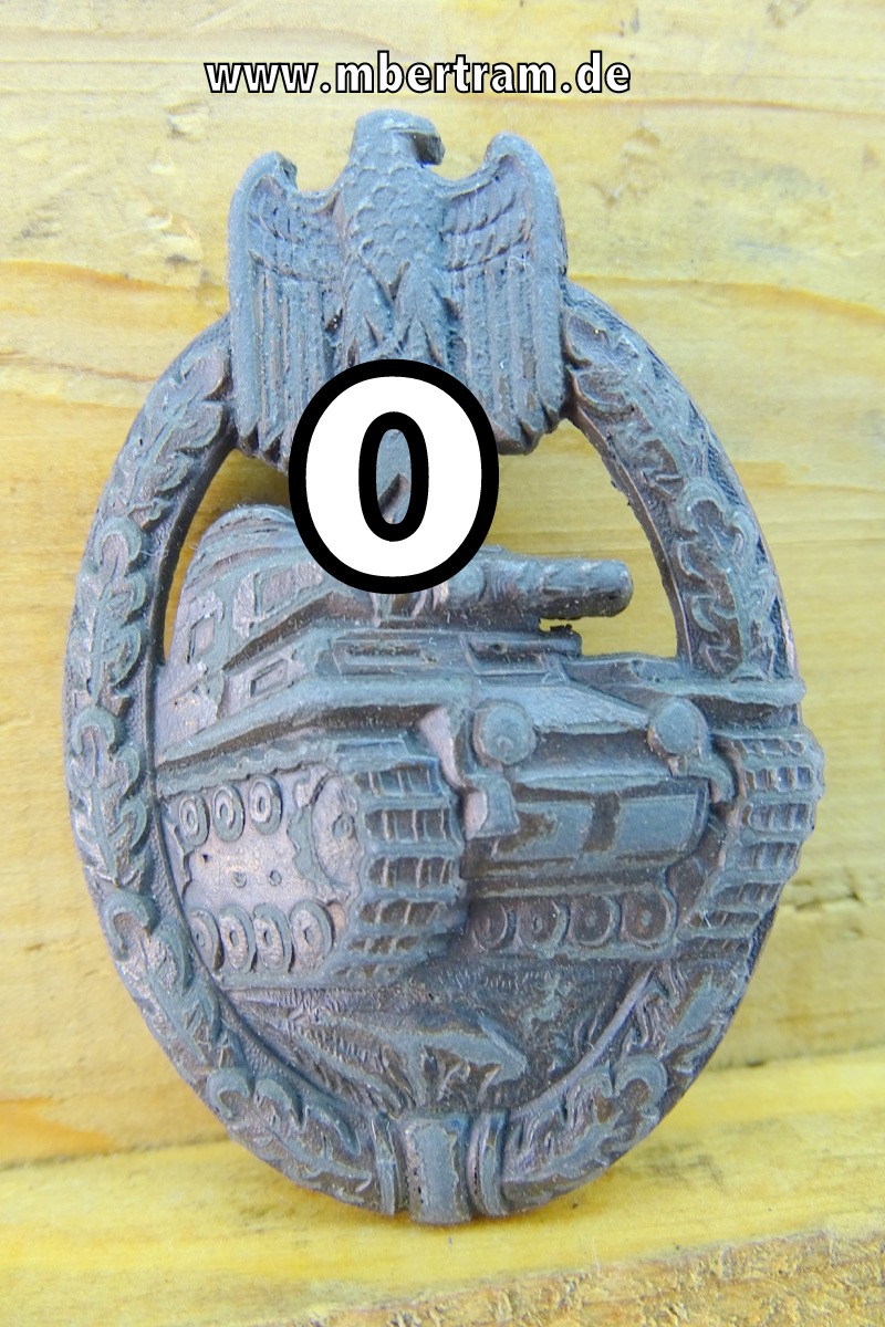 Panzerkampfabzeichen bronze, Feinzink, hohl geprägt