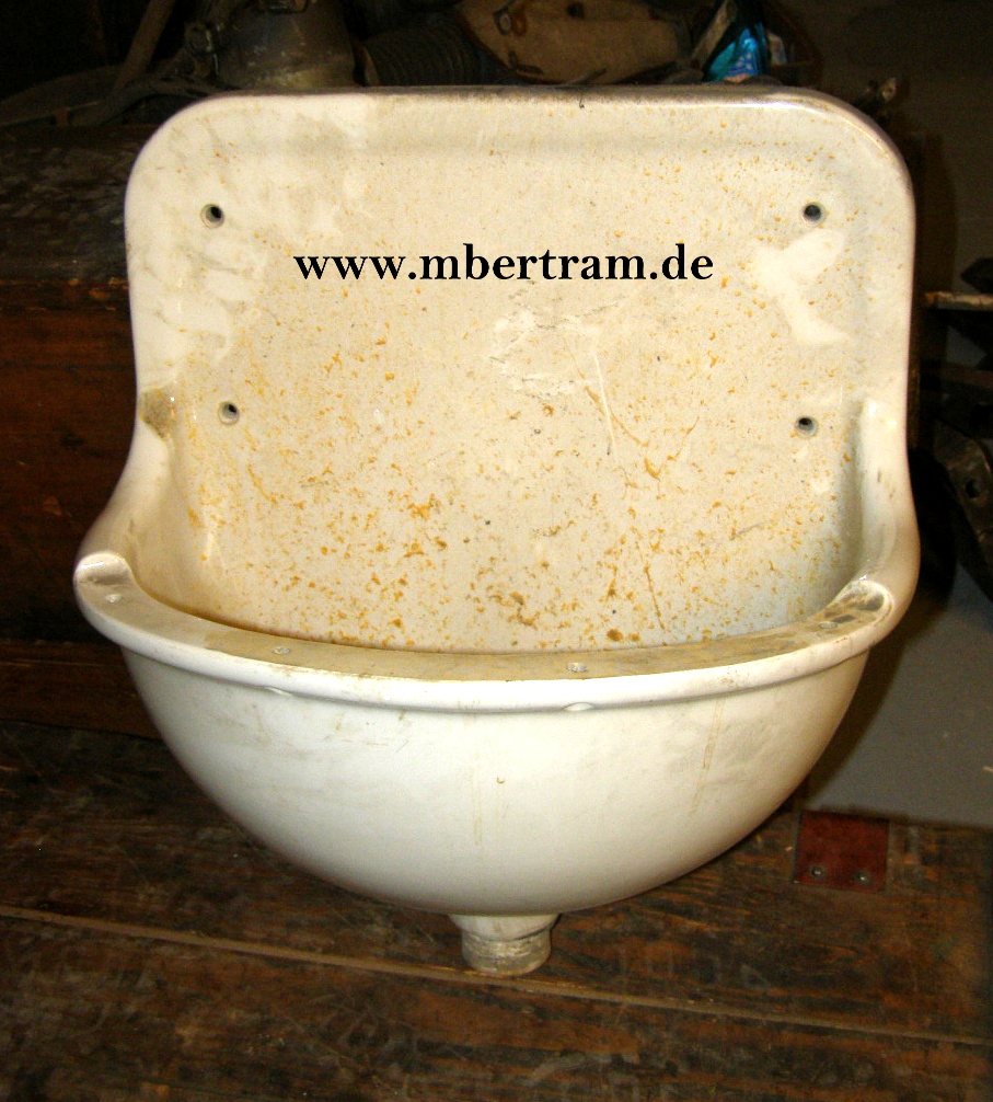Bunker Arbeitswaschbecken von 1942. ca. 47x53cm